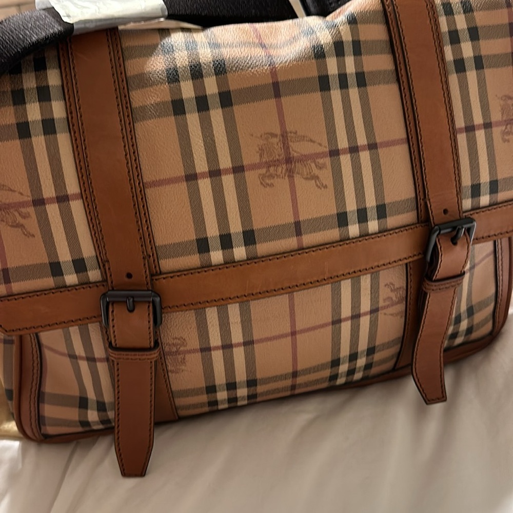 Burberry bag Duffle /cross body / computer/ college /